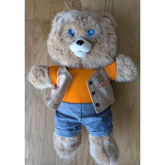 Teddy Ruxpin 2017 Animated Storytelling Bear Bluetooth LCD Eyes Tested/Works - Picture 1 of 9
